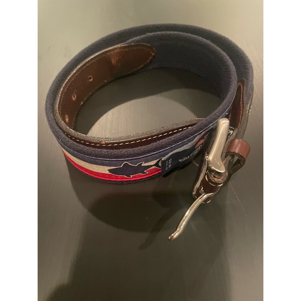 Boys vineyard vines red white and blue fish belt. Vineyard vines belt. Size 30